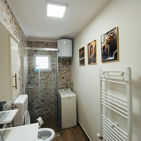 Calendula Apartment *