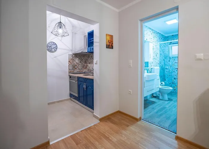 Calendula Apartment *